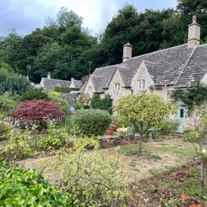 7 And 9 Swan Cottages