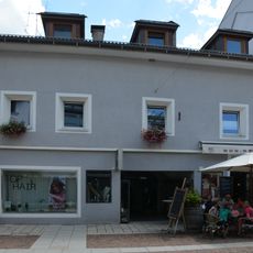 Geschäfts- und Wohngebäude Messinggasse 11