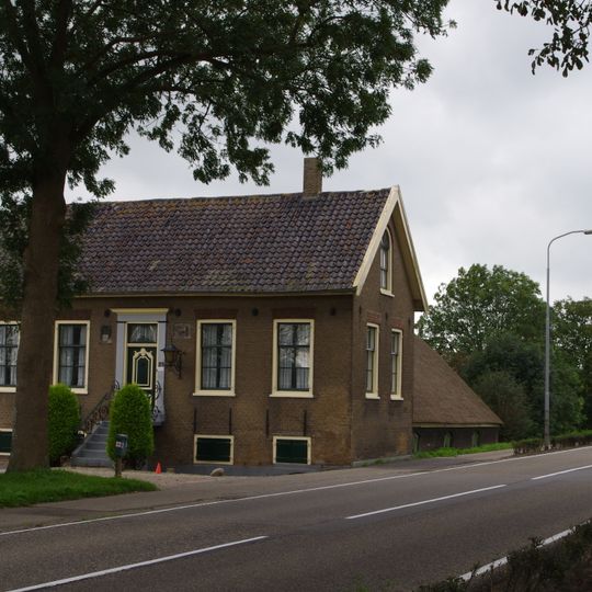 Provincialeweg West 25, Haastrecht