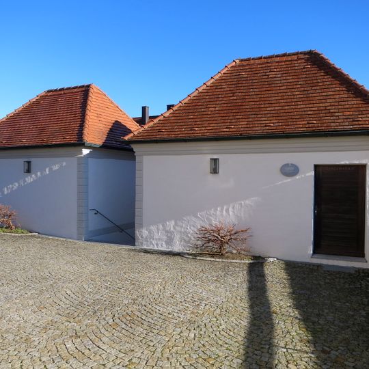 Zwei Bruderschaftshäuschen der Erzbruderschaft Maria Trost