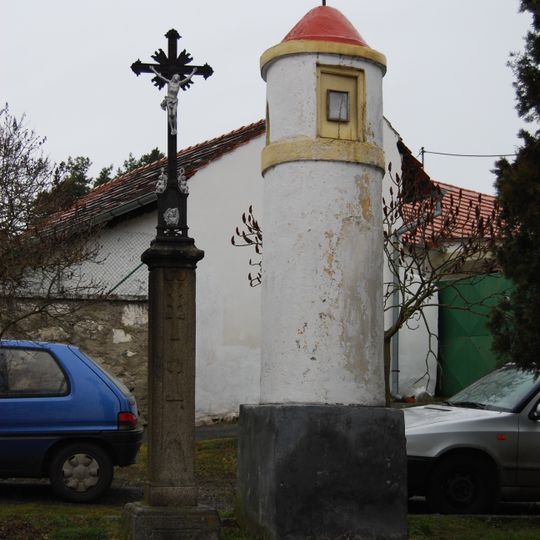 Kříž v Chrášťovicích u božích muk