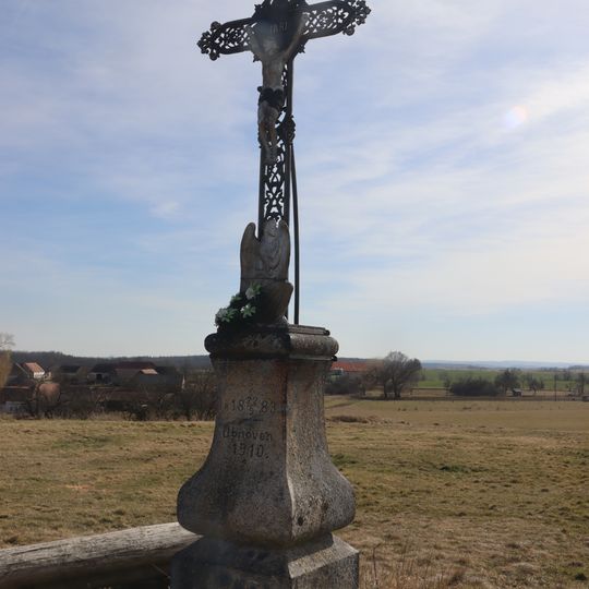 Kříž u silnice severně od Ohrazenic