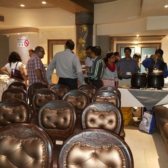 Golden Wheel Restaurant and Bar