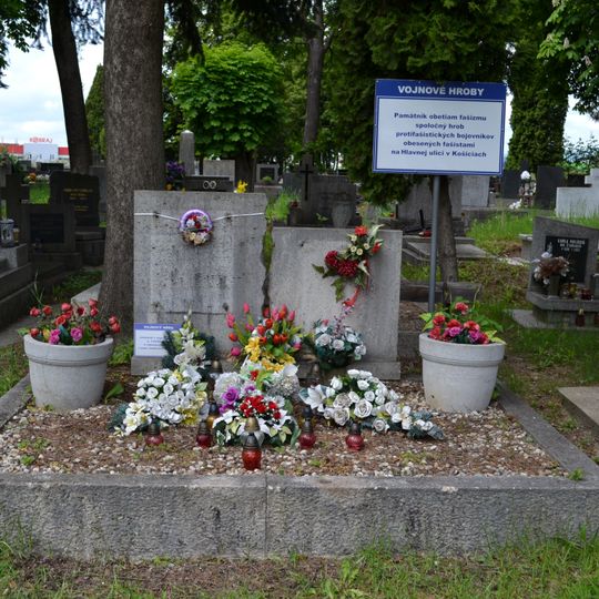 Hrob obesených antifašistov