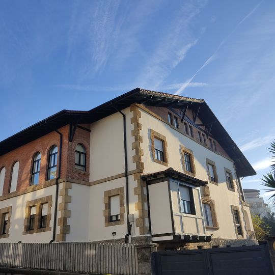 Casa De Lezama Leguizamon