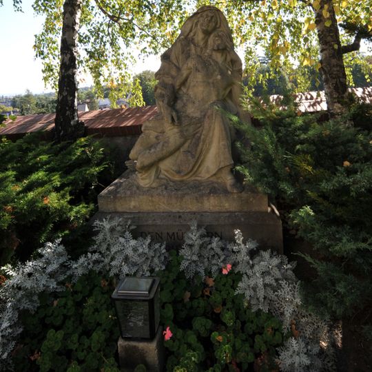 Kriegerdenkmal, Rodauner Kirchenplatz