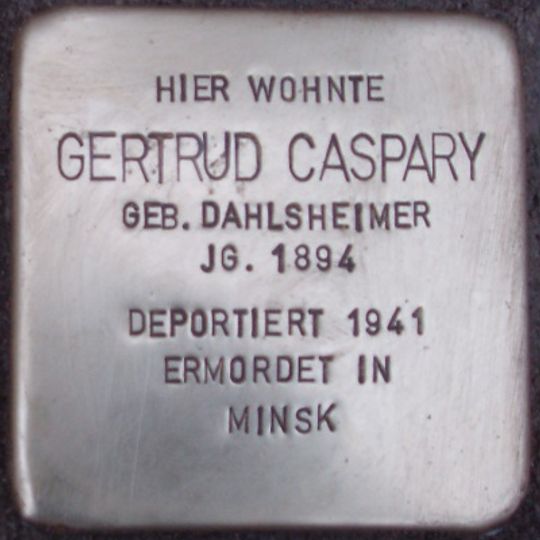 Stolperstein en memoria de Gertrud Caspary