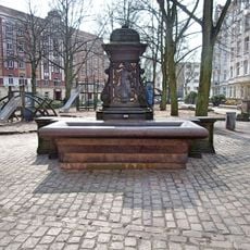 Brunnen