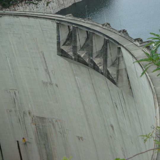El Cajón Dam