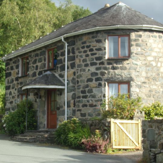 Aran Dale,Penbrynglas