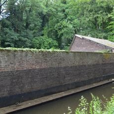 De Bonenburg: tuinmuur