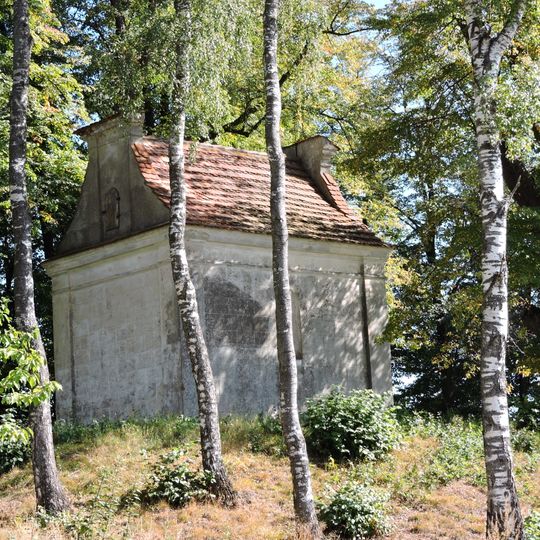 Kaplica cmentarna w Pogrodziu