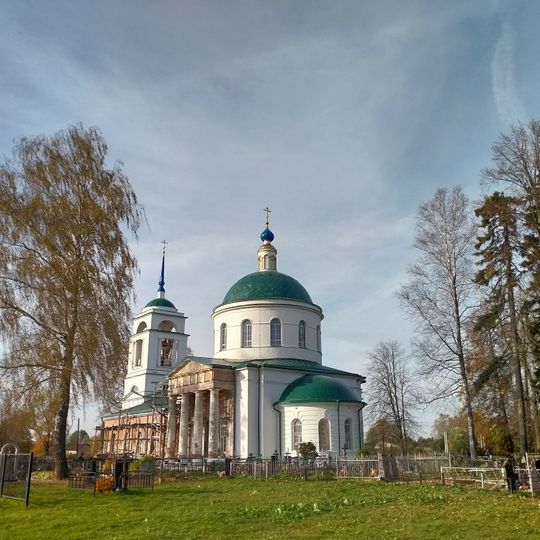 Троицкая церковь с живописью