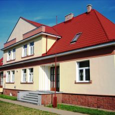 6 Czerwonych Klonów in Tarnów