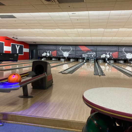 Bowlero Vernon HIlls