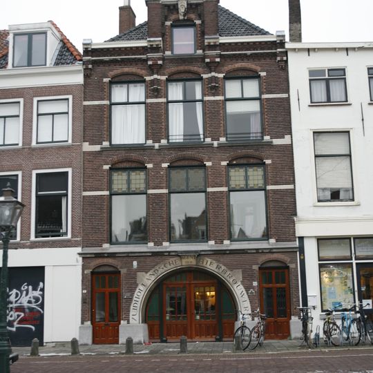 Voormalige bierhandel met bovenwoning en pakhuis in de bouwstijl van de Neo- Hollandse Renaissance