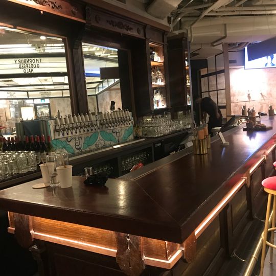 Walrus Pub & Beer Hall