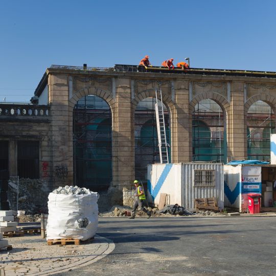 Poczekalnia w zespole starego dworca kolejowego w Katowicach