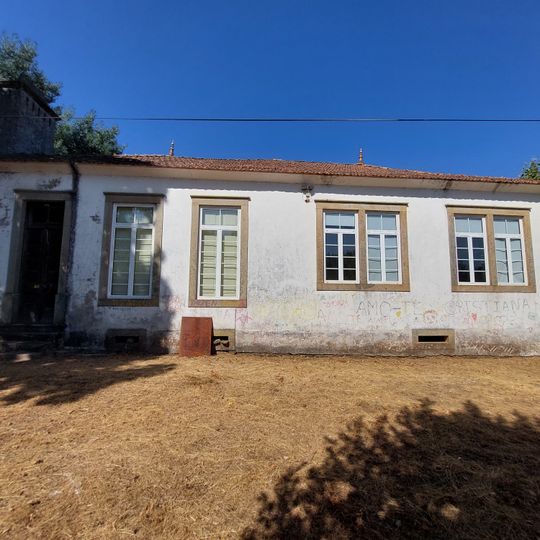 Escola Primária de Pêra