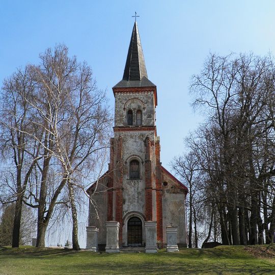 Valles luterāņu baznīca