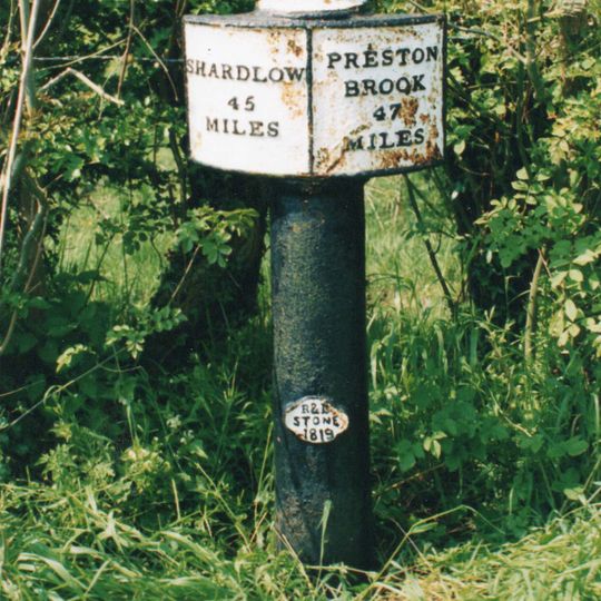 Trent And Mersey Canal Milepost At Sj 9294 3073