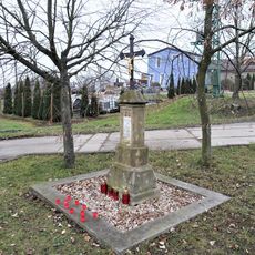 Kříž na rozcestí u domu 30 v Sedlci