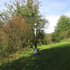 Kříž východně od Křečova u svahu