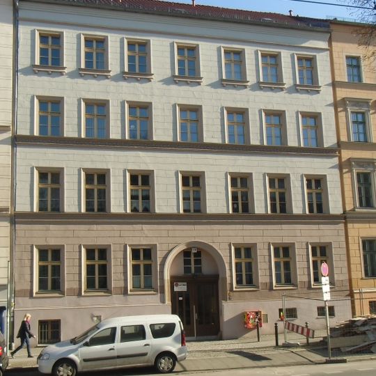 Mietshaus Greifswalder Straße 19
