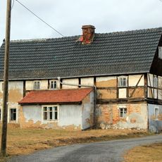 Wohnhaus mit winkligem Seitengebäude Jeßnitz 15
