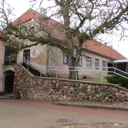 Muižas dzīvojamā ēka