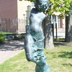 Alegorická socha řeky Orlice v zahradě u Městského muzea v Ústí nad Orlicí