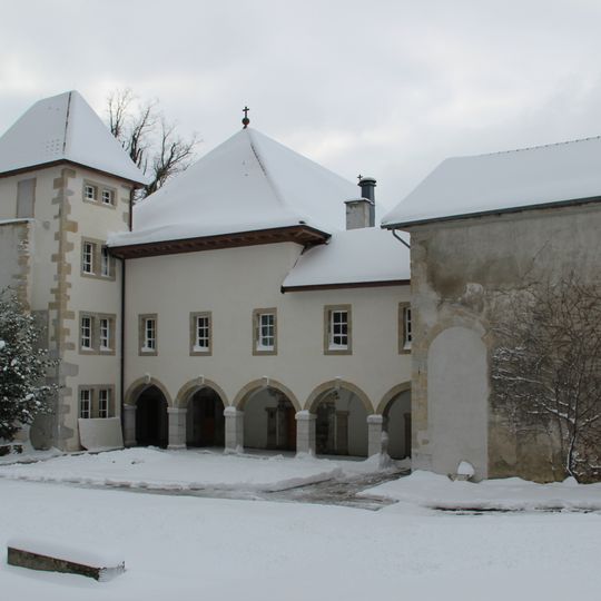 Pomier Charterhouse