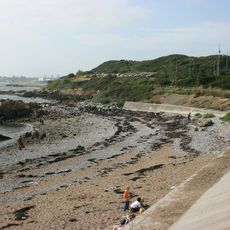 Mount Batten: 17th century artillery tower, Civil War breastwork, and World War II remains