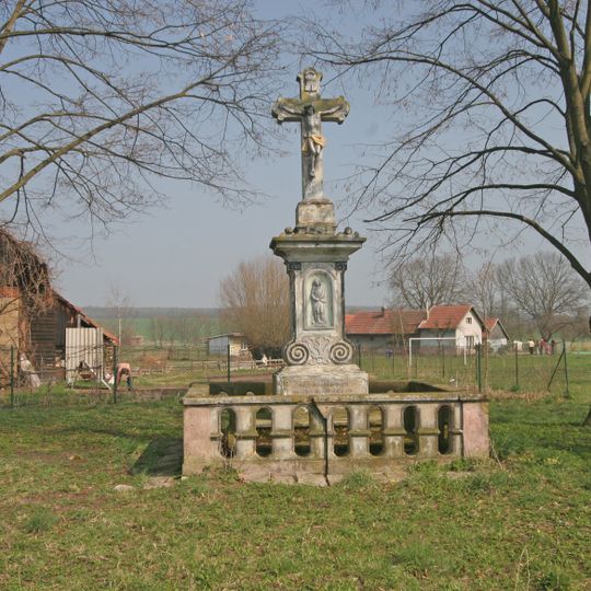 Krucifix s balustrádou