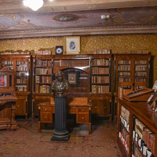 Biblioteca di Casa Carducci