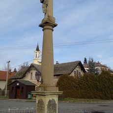 Column with a crucifix in Skořenice