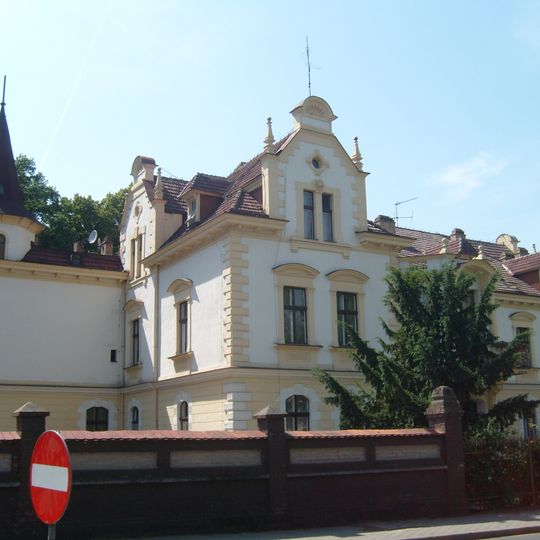 Starostwo, ob. dom pomocy społecznej