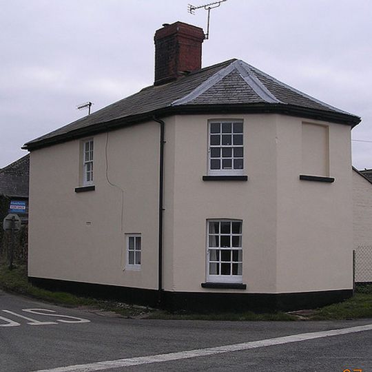 Former Toll House To West Of Burderop Farm