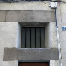 Llinda al carrer Perdut, 2