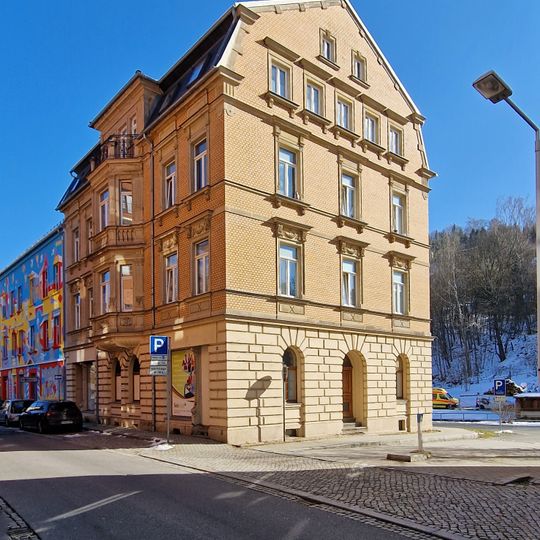 Apartment building Lange Straße 30