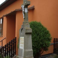 Kříž v Přáslavicích u kaple