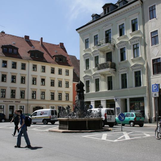 Wohnhaus in geschlossener Bebauung Klosterplatz 13