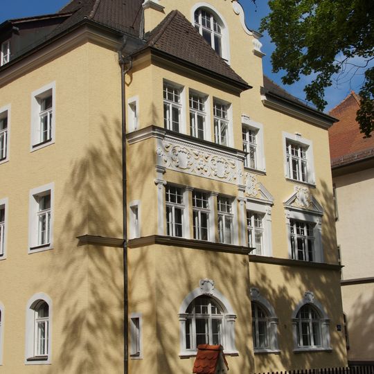Mietshaus