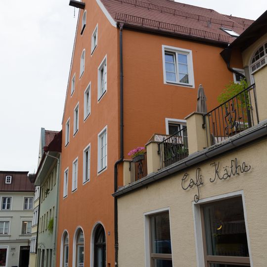 Ehemaliger Stadel, jetzt Wohn- und Geschäftshaus