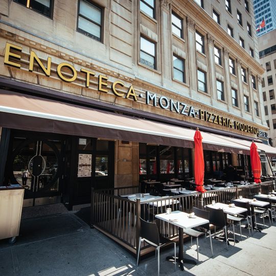 Enoteca Monza Pizzeria Moderna