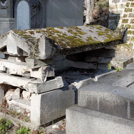 Grave of Dubel-Guillard