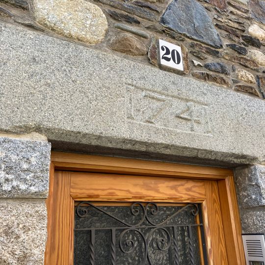 Llindes del carrer Frederic Bernades