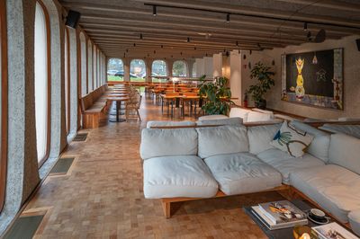 Interior 2
