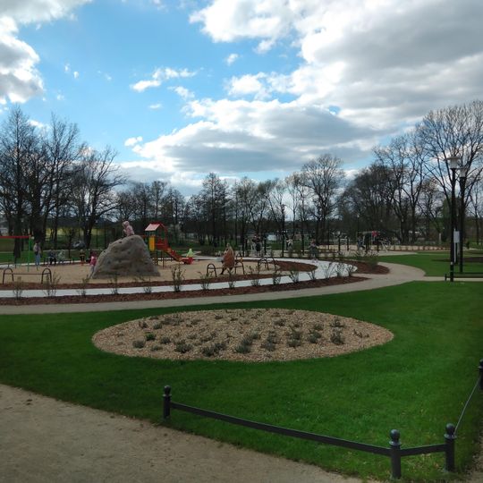 Palace park in Leszczyny
