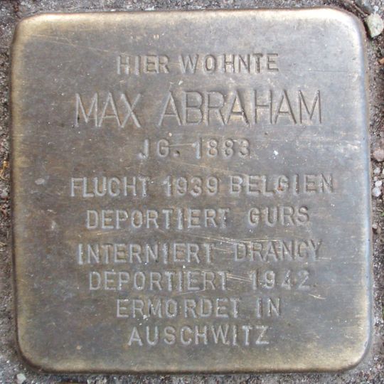 Stolperstein en memoria de Max Abraham